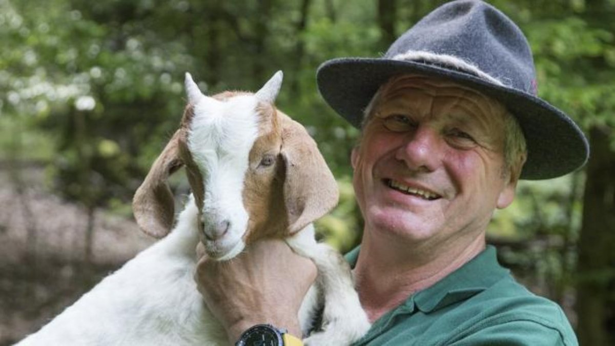 Mespelbrunn, Ernst Bilz mit seinem Grünlandprojekt