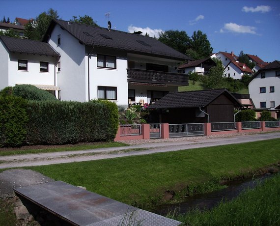    Mespelbrunn
